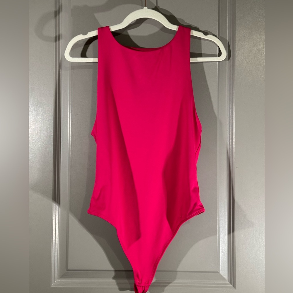 Aritzia Hot Pink Sleeveless Scoop Neck Bodysuit
